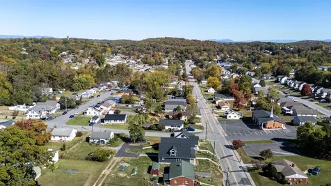 416 Grubert Avenue Staunton VA 24401