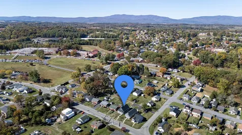 416 Grubert Avenue Staunton VA 24401