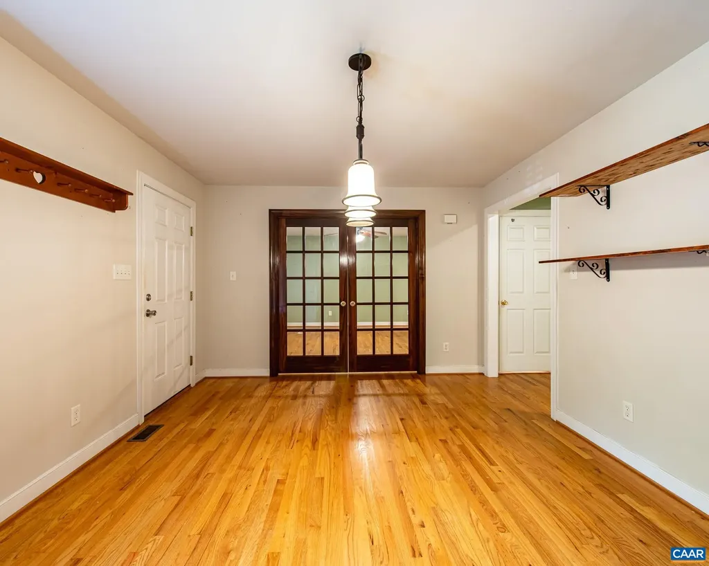 187 Curley Lane Bumpass VA 23024