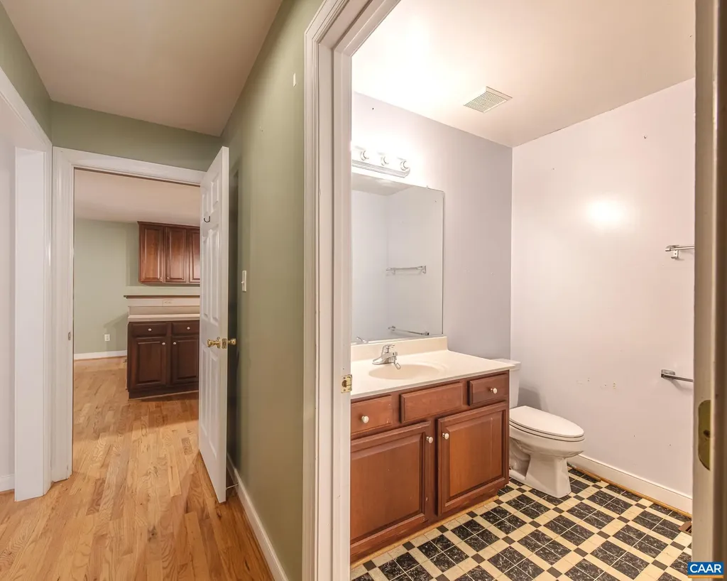 187 Curley Lane Bumpass VA 23024