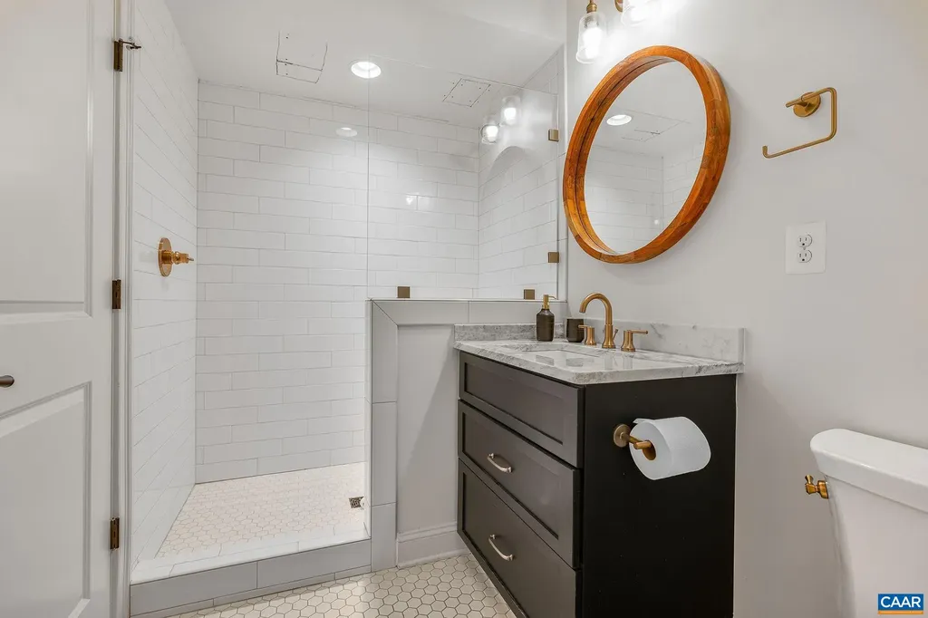 1421 Dairy Road Charlottesville VA 22903