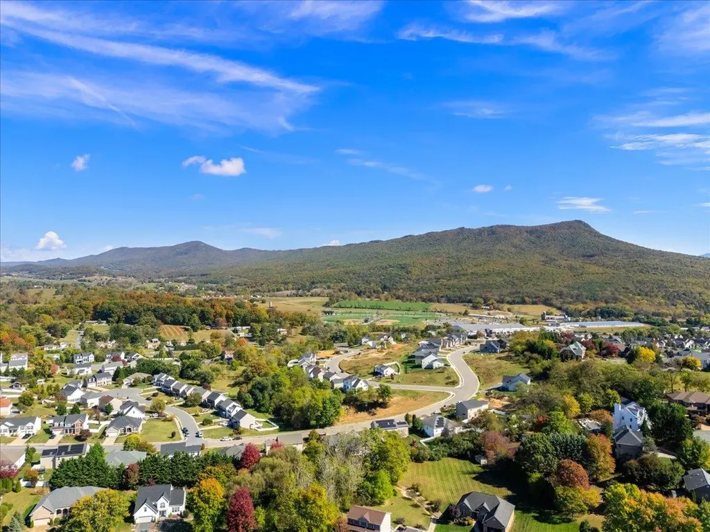 199 David Circle Penn Laird VA 22846