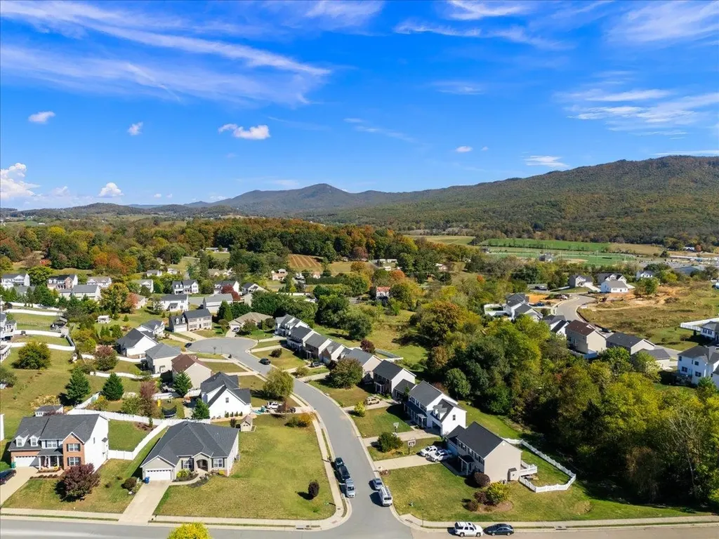 199 David Circle Penn Laird VA 22846