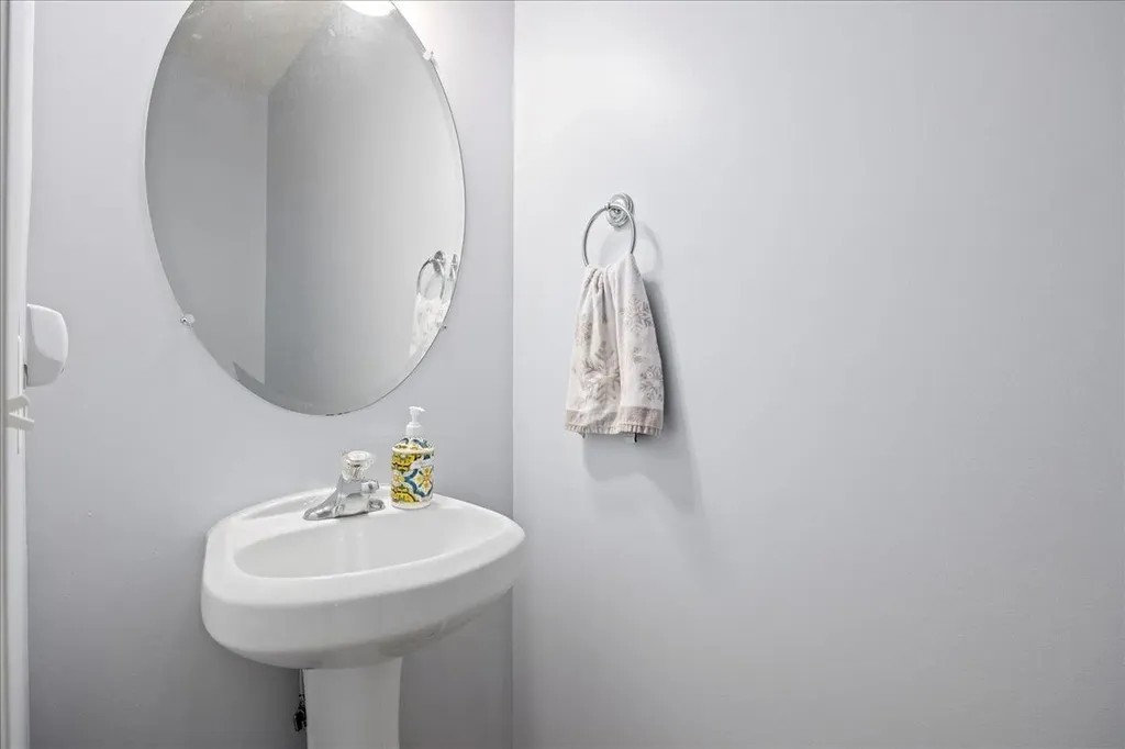 199 David Circle Penn Laird VA 22846