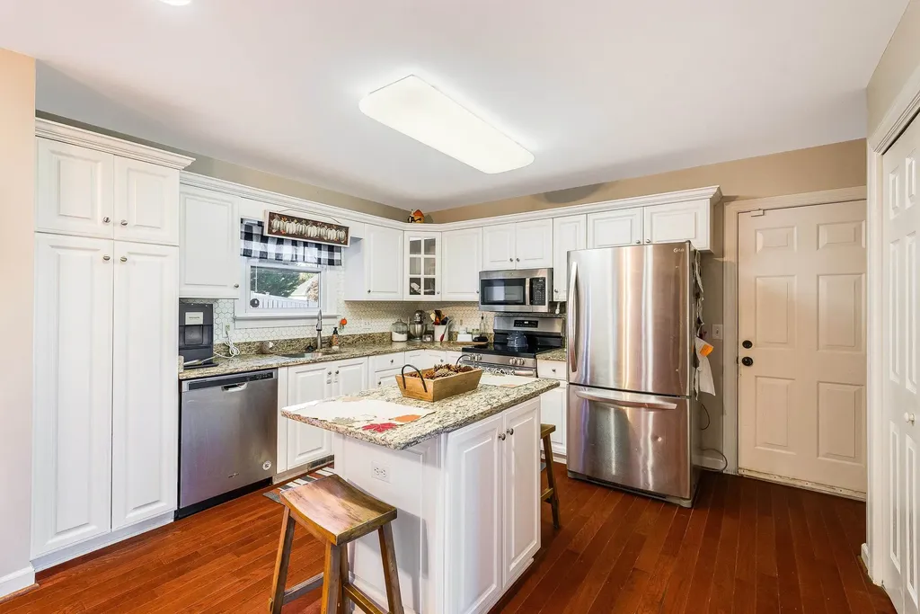 1141 Decca Drive Harrisonburg VA 22801