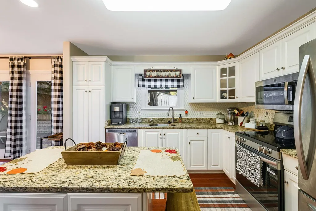 1141 Decca Drive Harrisonburg VA 22801