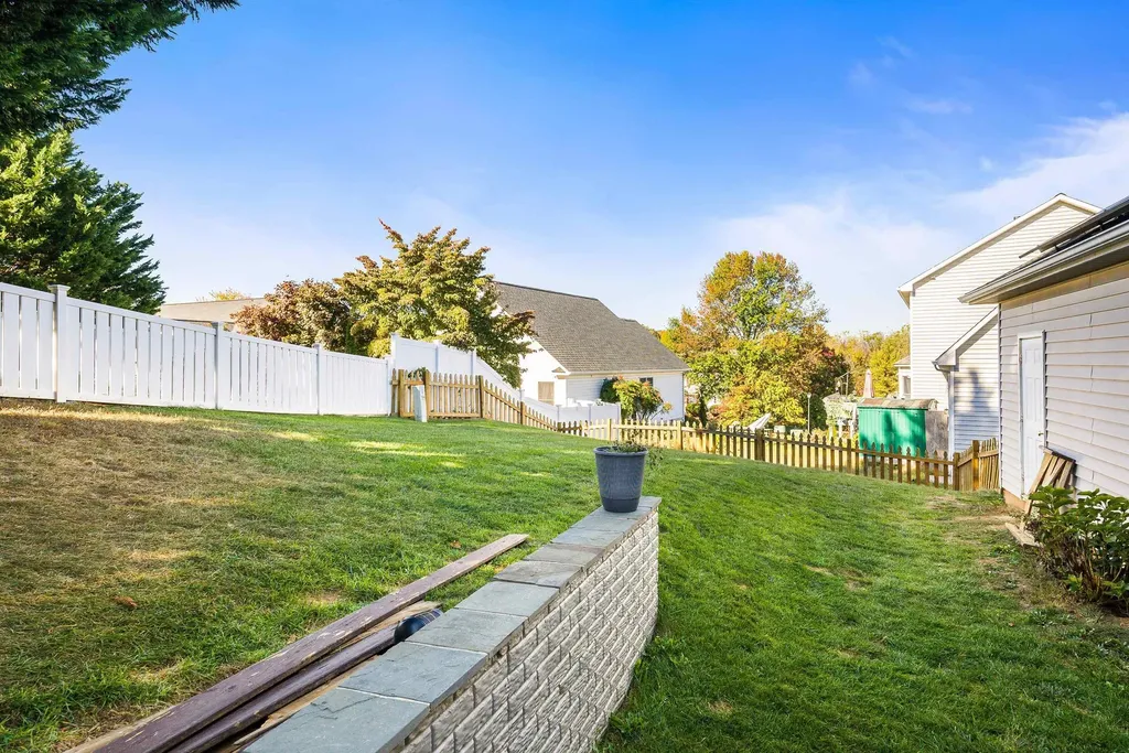 1141 Decca Drive Harrisonburg VA 22801