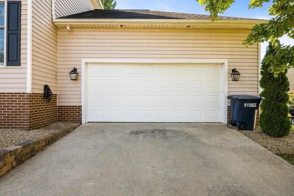 1141 Decca Drive Harrisonburg VA 22801