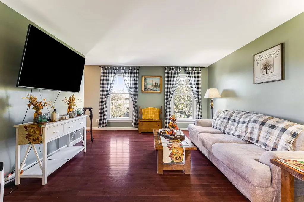 1141 Decca Drive Harrisonburg VA 22801