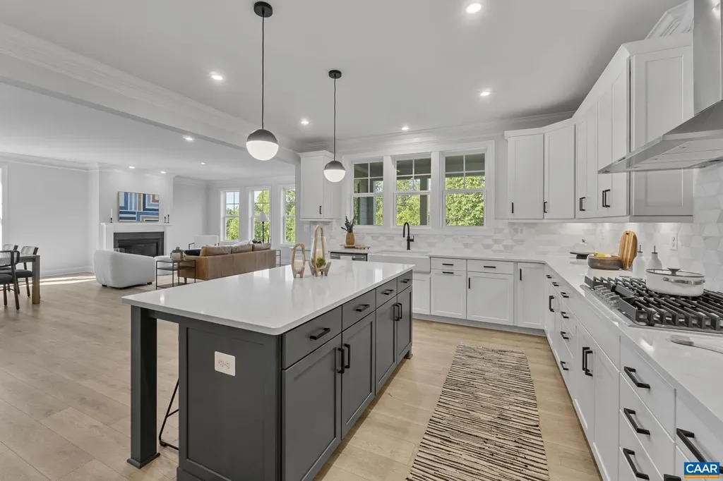 10A Sablewood Drive Charlottesville VA 22911