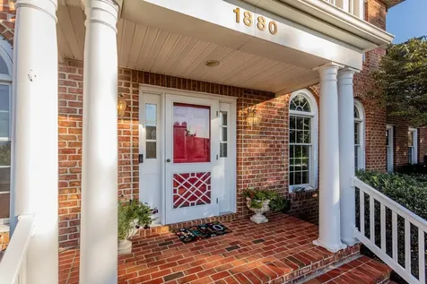 1880 College Avenue Harrisonburg VA 22802