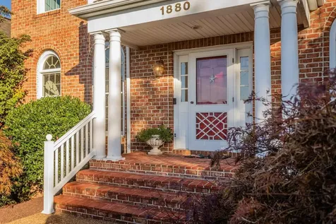1880 College Avenue Harrisonburg VA 22802