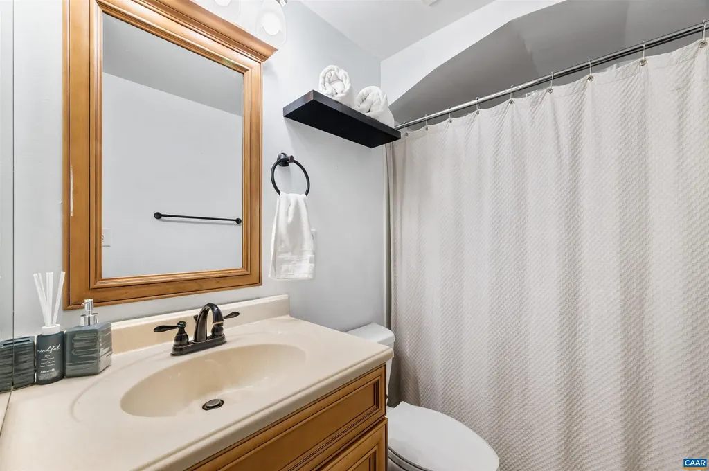 75 Lumber Lane Barboursville VA 22923