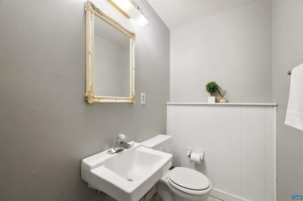 75 Lumber Lane Barboursville VA 22923