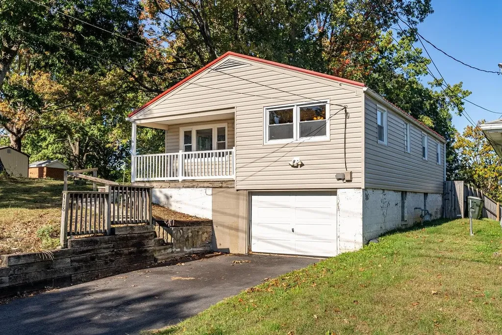 418 G Street Staunton VA 24401