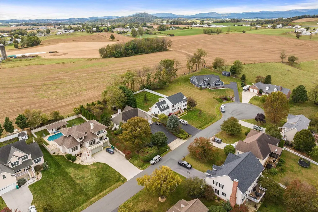 243 Northview Drive Dayton VA 22821