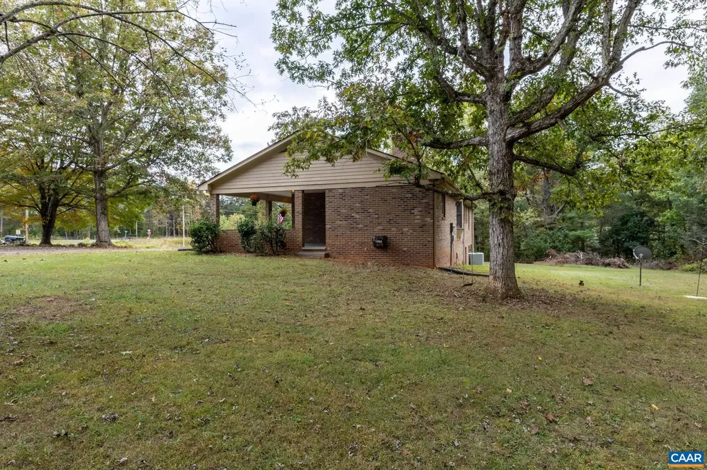 55 Watson Road Ruckersville VA 22968