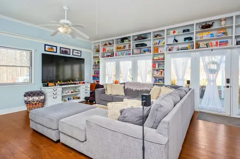 743 Comertown Road Shenandoah VA 22849