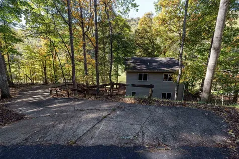 5067 Nicklaus Lane Mcgaheysville VA 22840