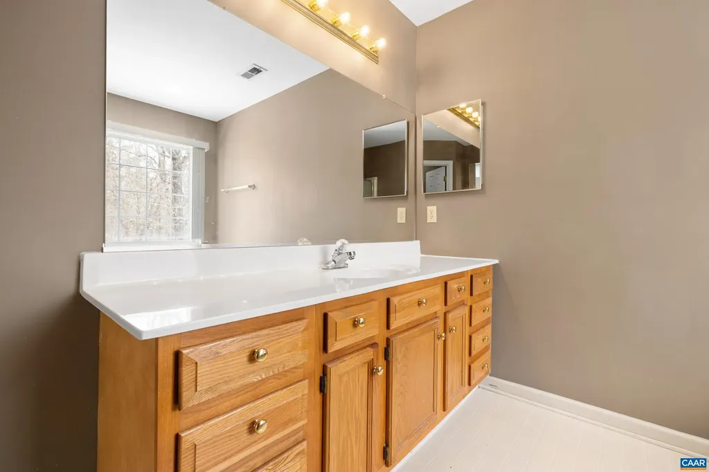 503 Jefferson Palmyra VA 22963