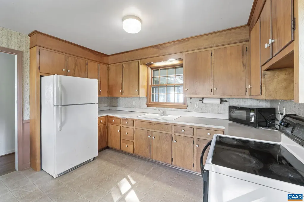 9281 Dick Woods Road Afton VA 22920