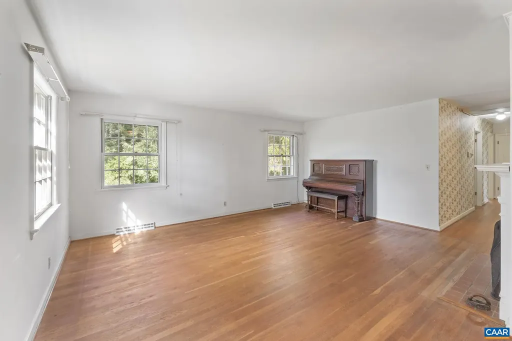 9281 Dick Woods Road Afton VA 22920