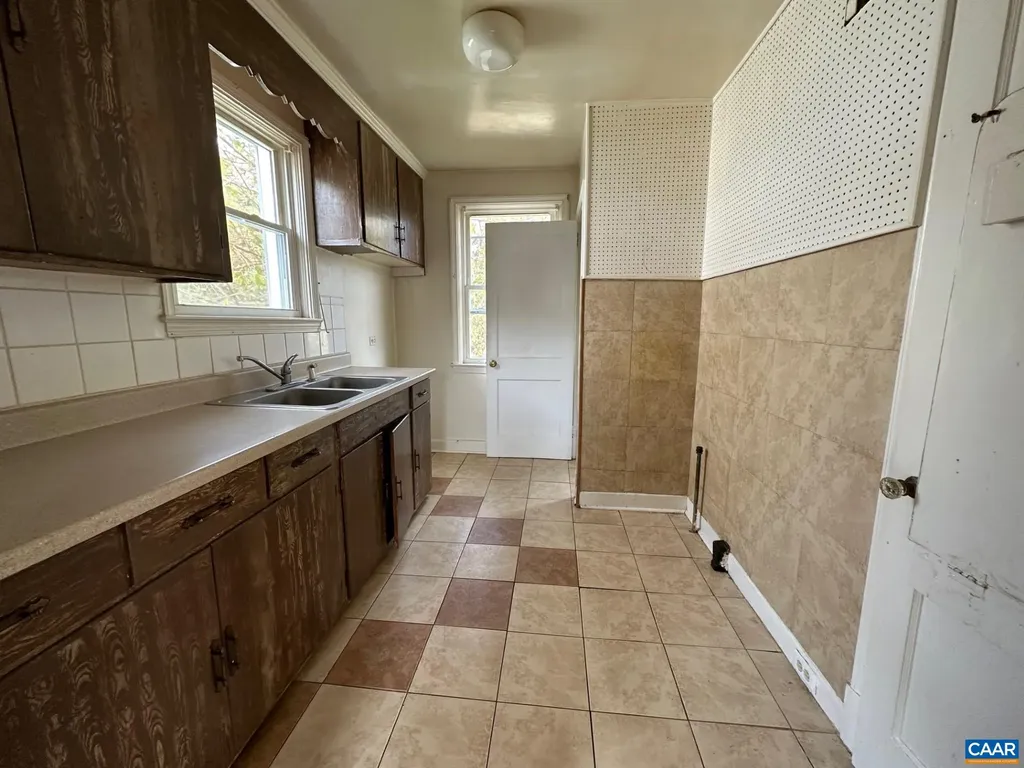 715 Elliott Avenue Charlottesville VA 22902