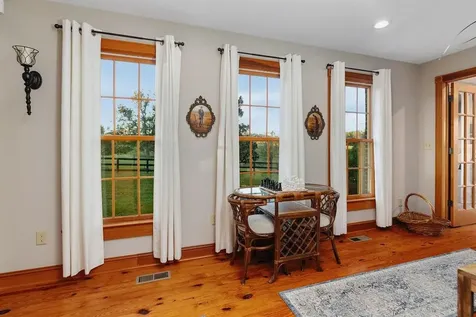 1086 Roman Road Mount Sidney VA 24467