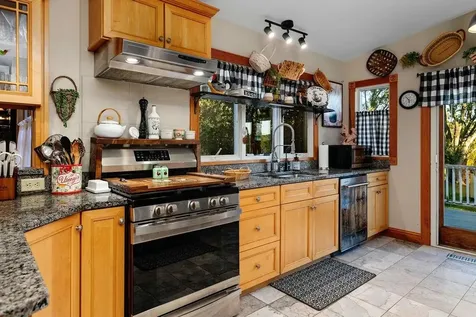 1086 Roman Road Mount Sidney VA 24467