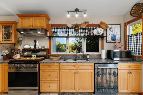 1086 Roman Road Mount Sidney VA 24467