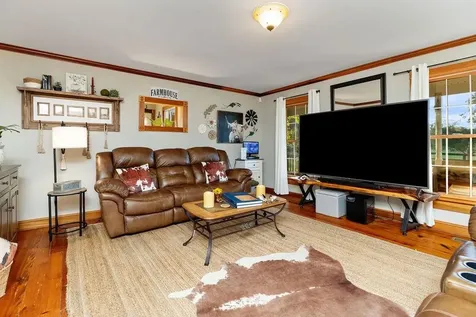 1086 Roman Road Mount Sidney VA 24467