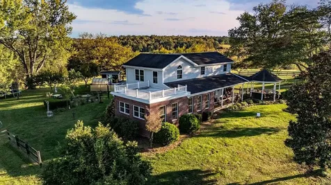 1086 Roman Road Mount Sidney VA 24467