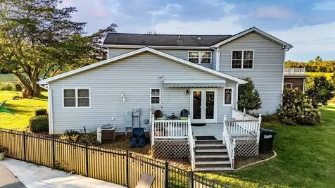 1086 Roman Road Mount Sidney VA 24467