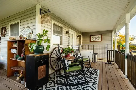 1086 Roman Road Mount Sidney VA 24467