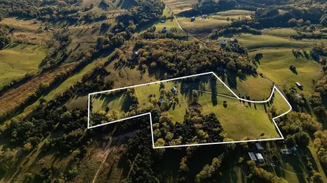 1086 Roman Road Mount Sidney VA 24467