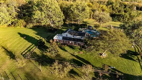 1086 Roman Road Mount Sidney VA 24467