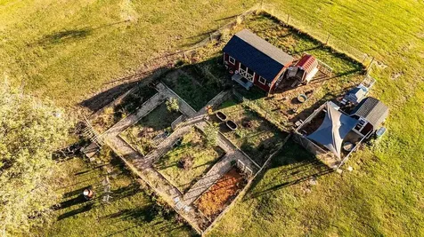 1086 Roman Road Mount Sidney VA 24467