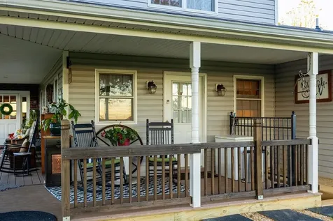 1086 Roman Road Mount Sidney VA 24467