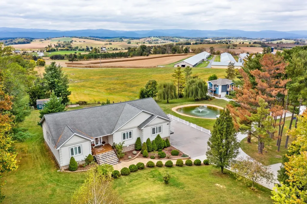 76 Centerville Road Bridgewater VA 22812