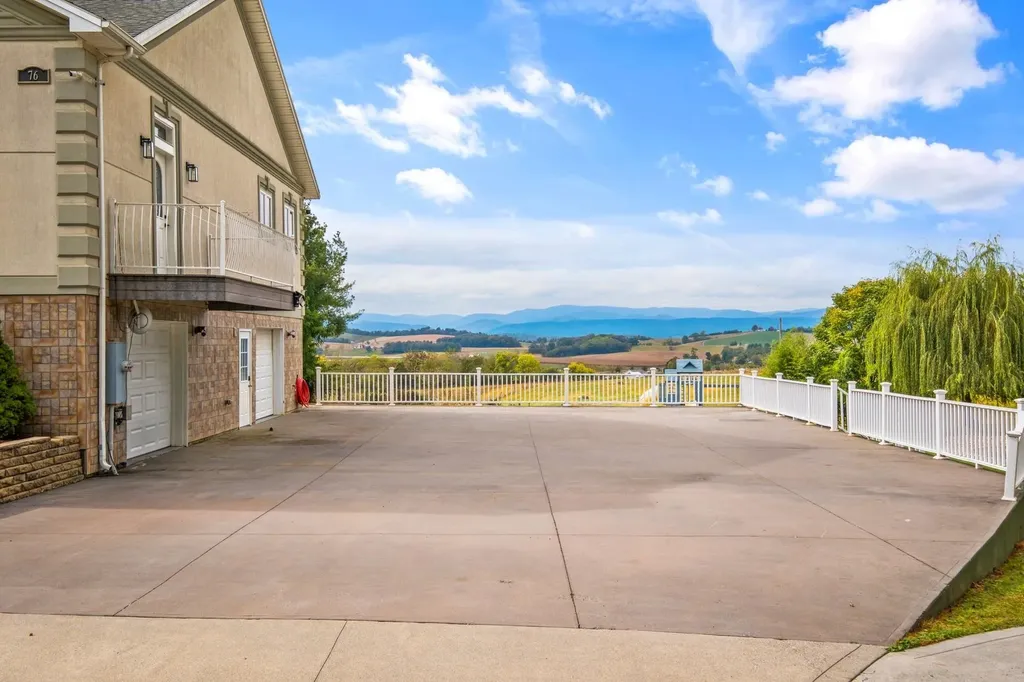 76 Centerville Road Bridgewater VA 22812