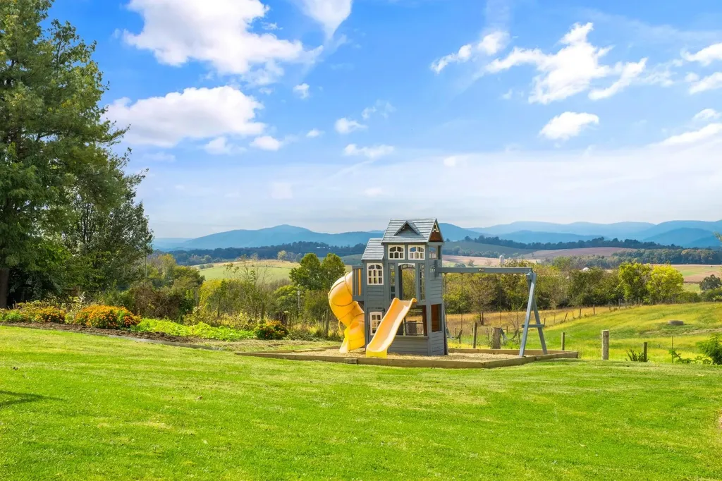 76 Centerville Road Bridgewater VA 22812