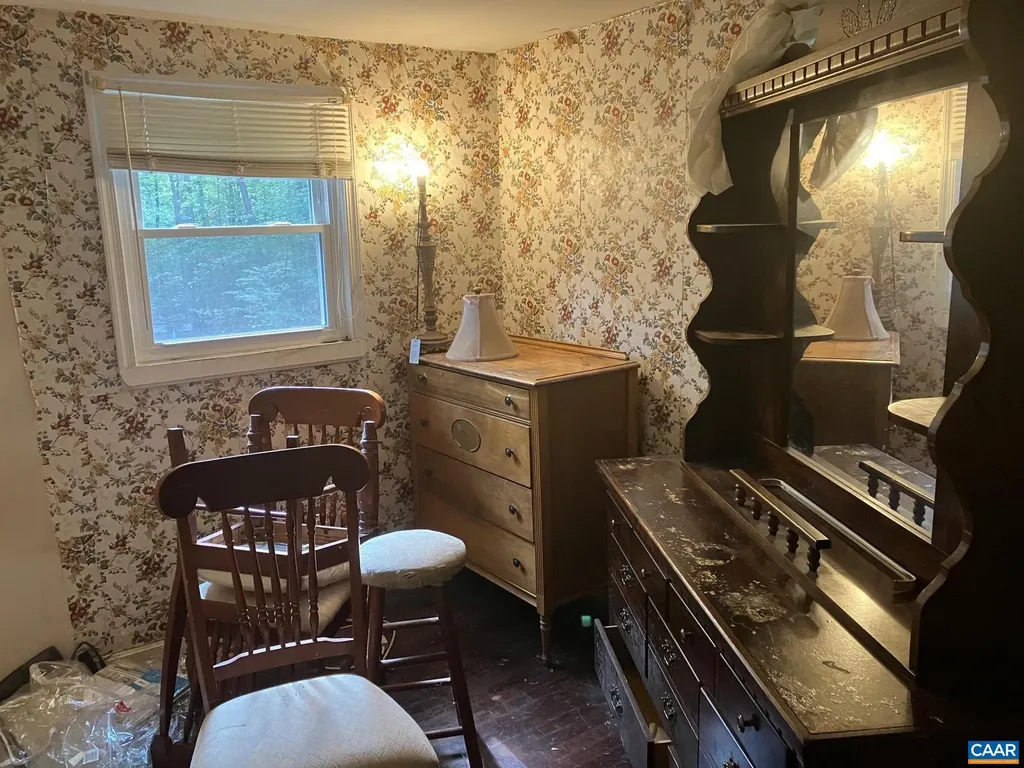 8203 Chestnut Grove Road Esmont VA 22937