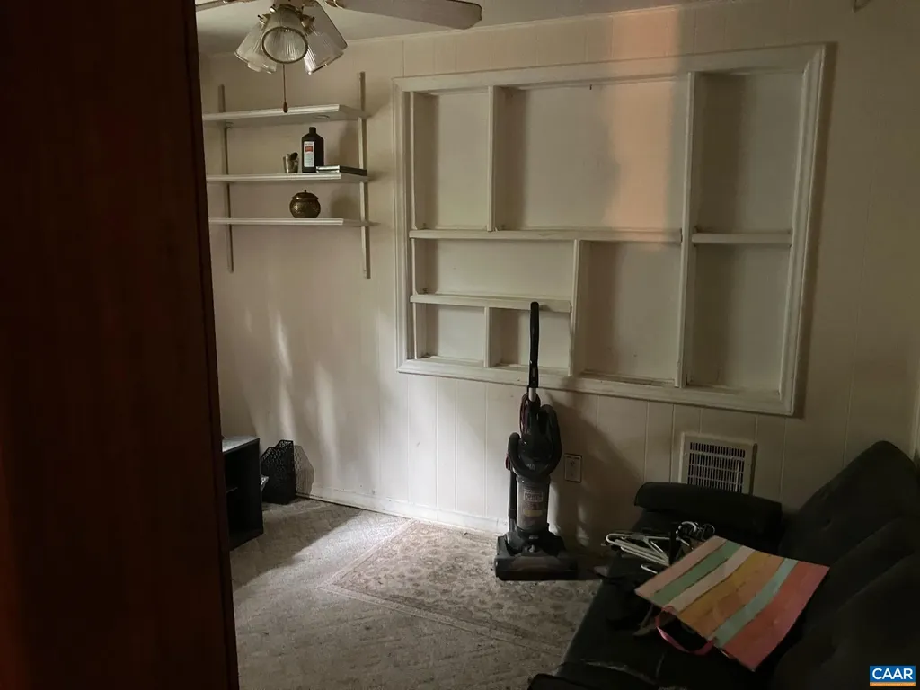 8203 Chestnut Grove Road Esmont VA 22937