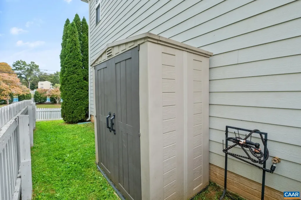 737 Country Green Road Charlottesville VA 22903