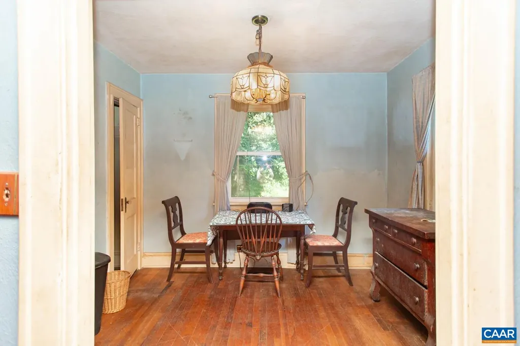 554 Valley Road Charlottesville VA 22903