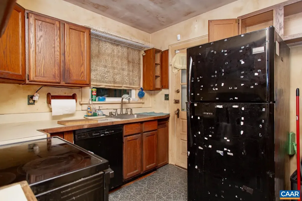 554 Valley Road Charlottesville VA 22903