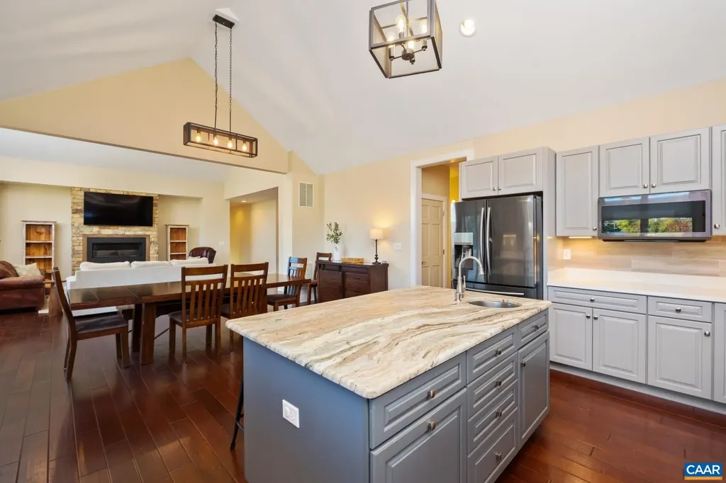 59 London Court Ruckersville VA 22968