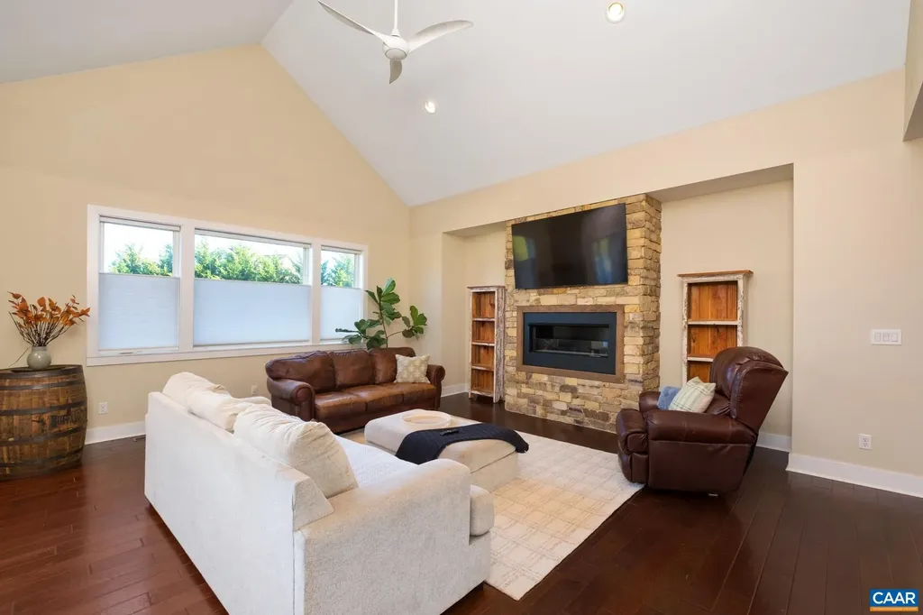 59 London Court Ruckersville VA 22968