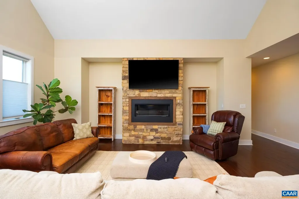 59 London Court Ruckersville VA 22968