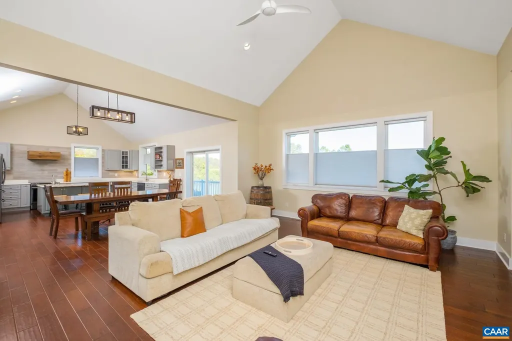 59 London Court Ruckersville VA 22968